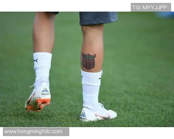 足球明星队徽纹身图鉴赏与设计灵感分享